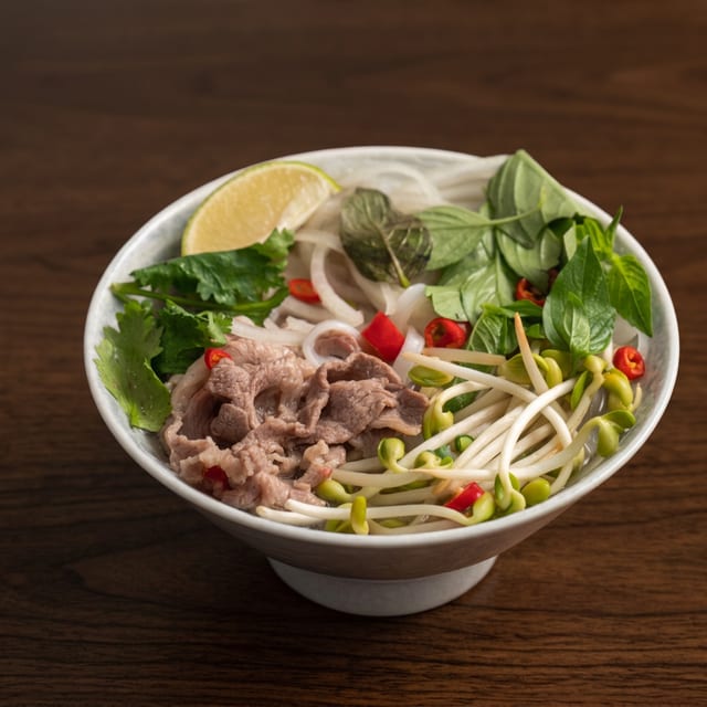 38. Bún Thịt Nướng / Rice Noodle w/Grilled Pork.